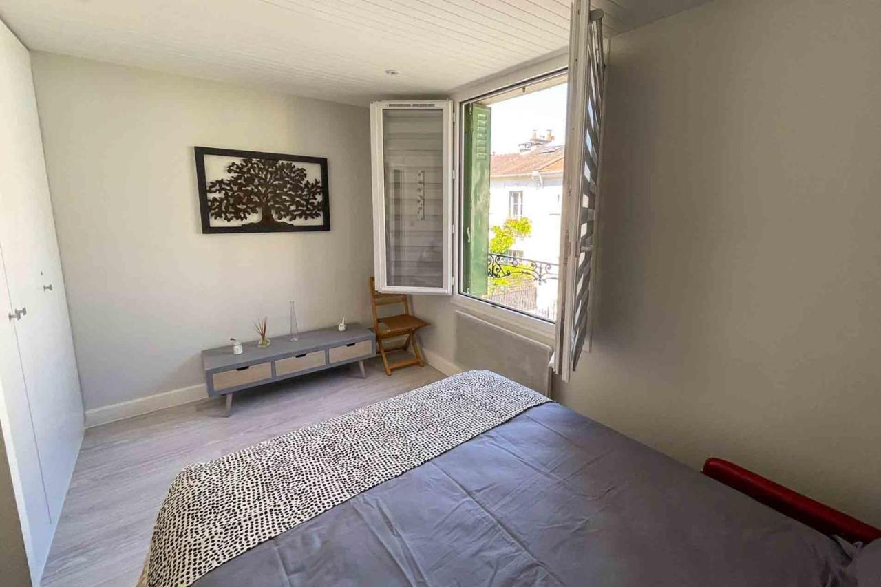 Charming Townhouse With Garden In The City Of Love París Exterior foto